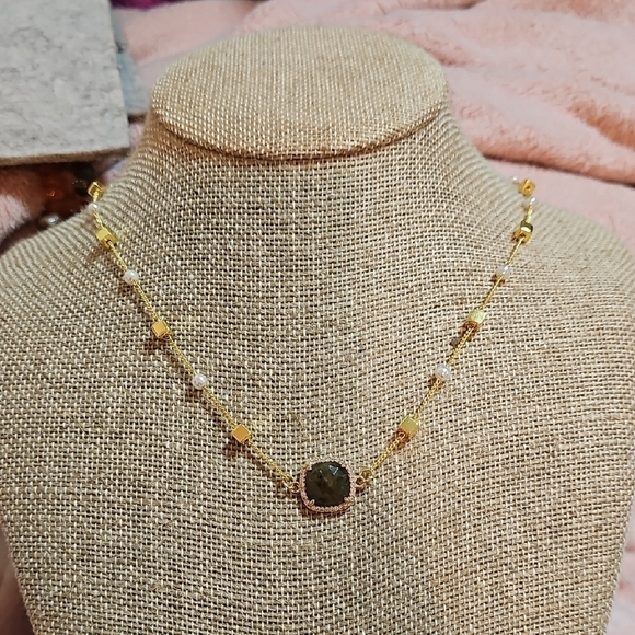 Handmade Jewelry - Elegant Gold and Black Labradorite Necklace. One Of A Kind